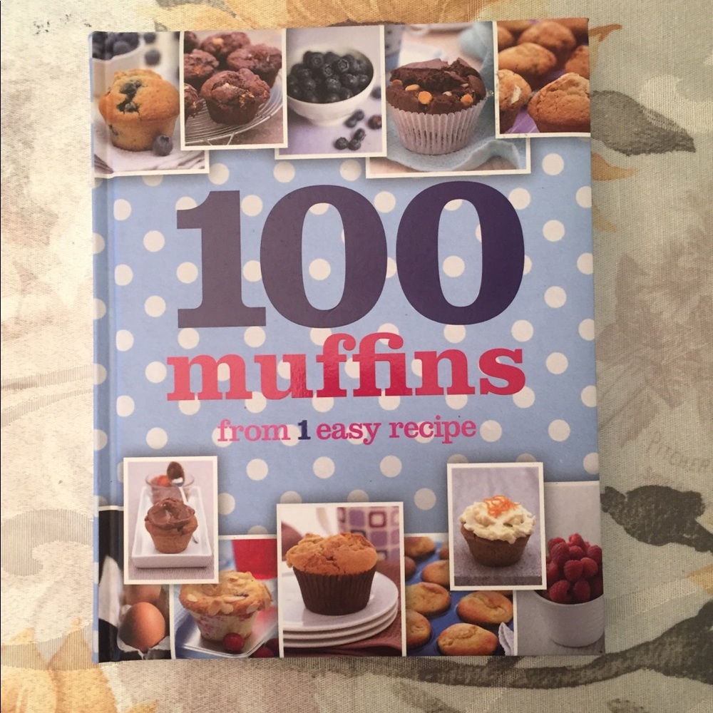 100 Muffins Recipe Book